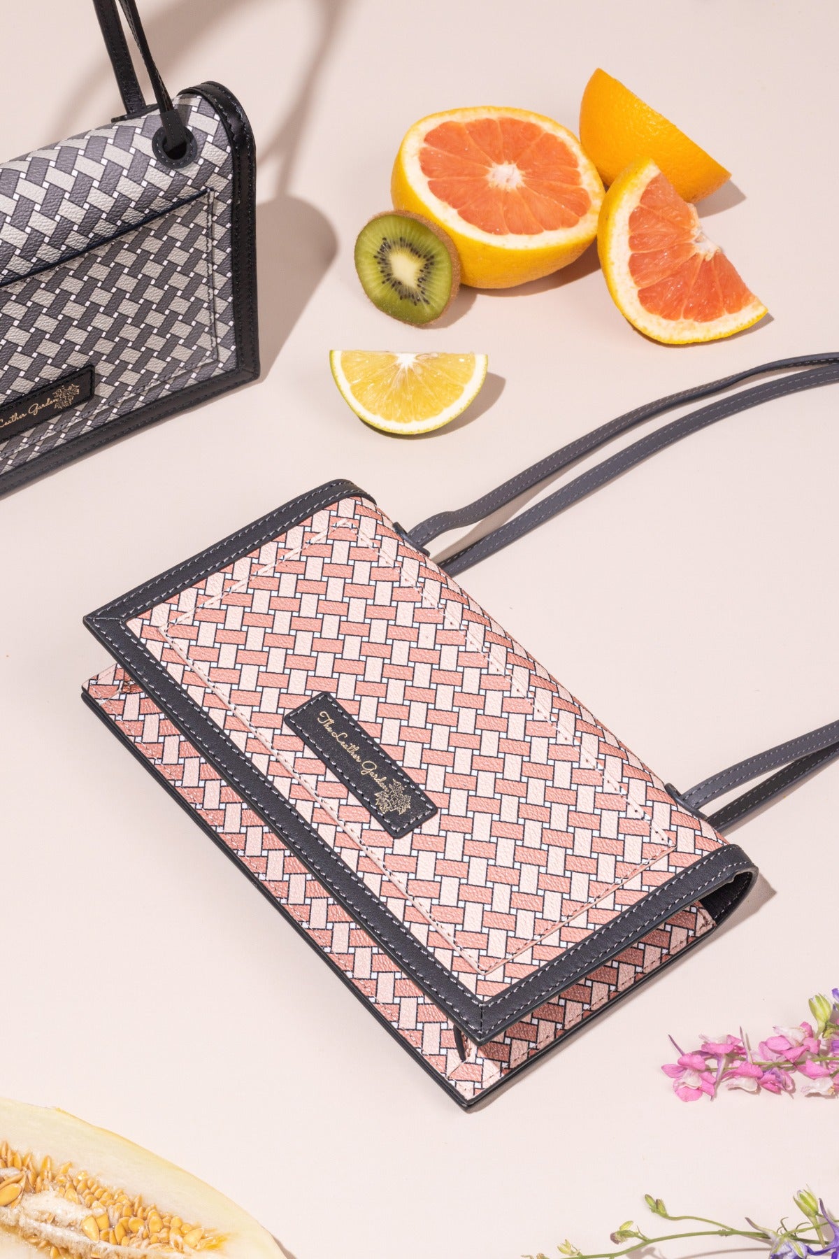 Miami Shoulder Bag Flamingo Pink