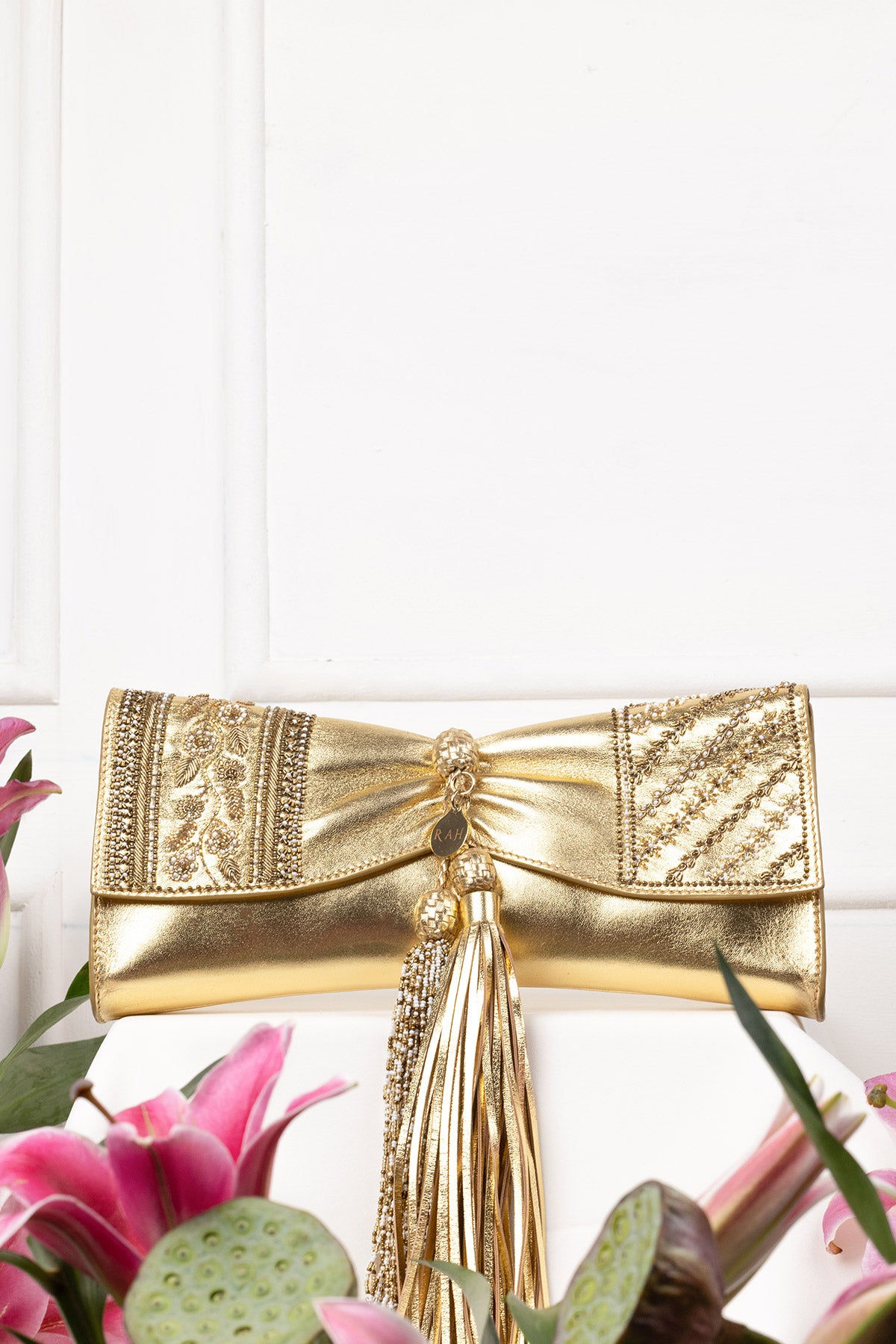 Zareen Embroidred Handheld Bag