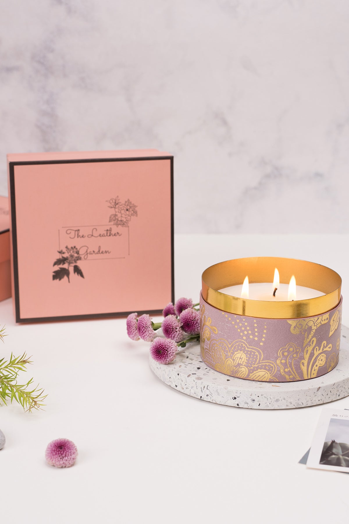 Jasmine & Oud Candle (3 wick) - Lilac