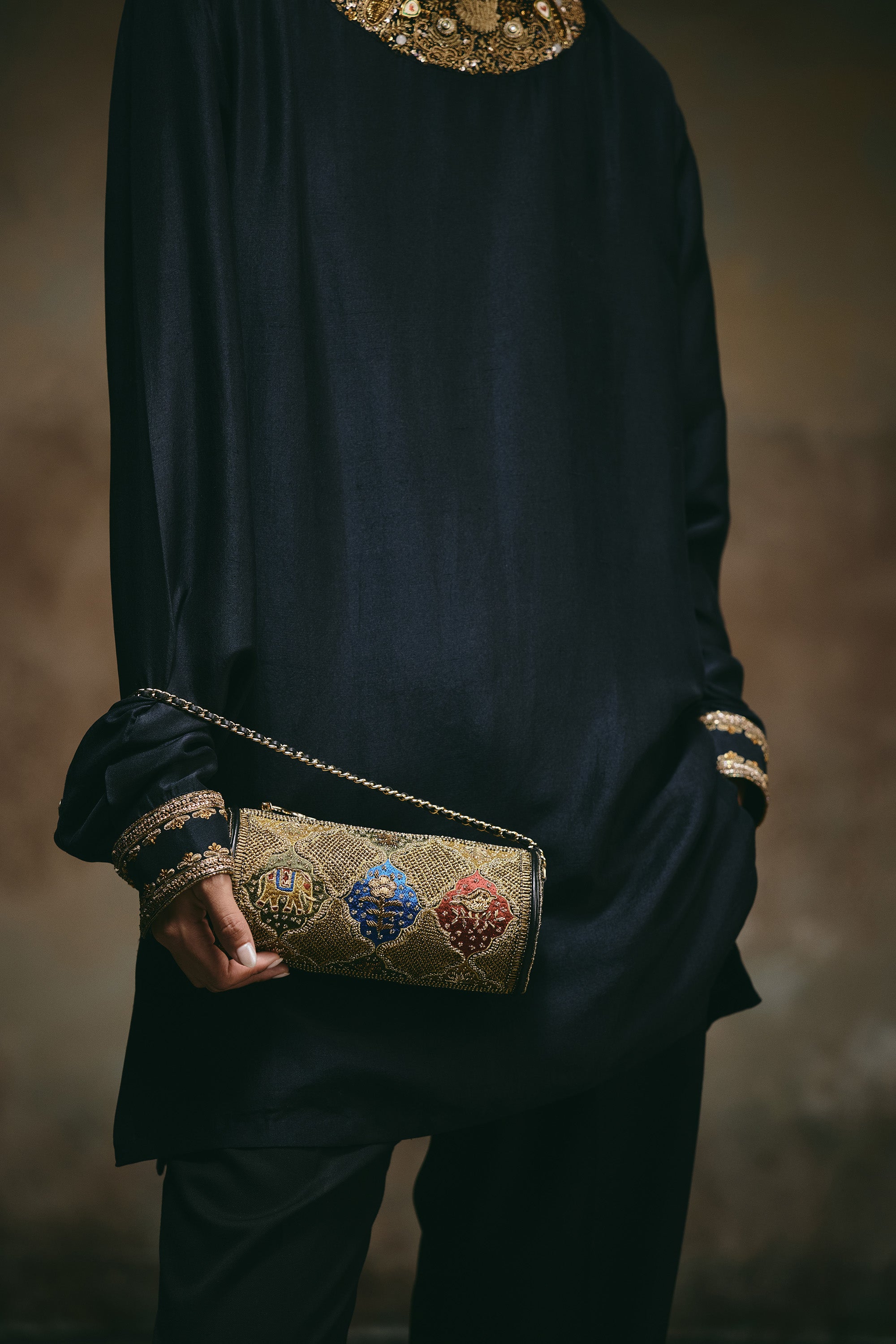 Gulzar Cylinder Bag