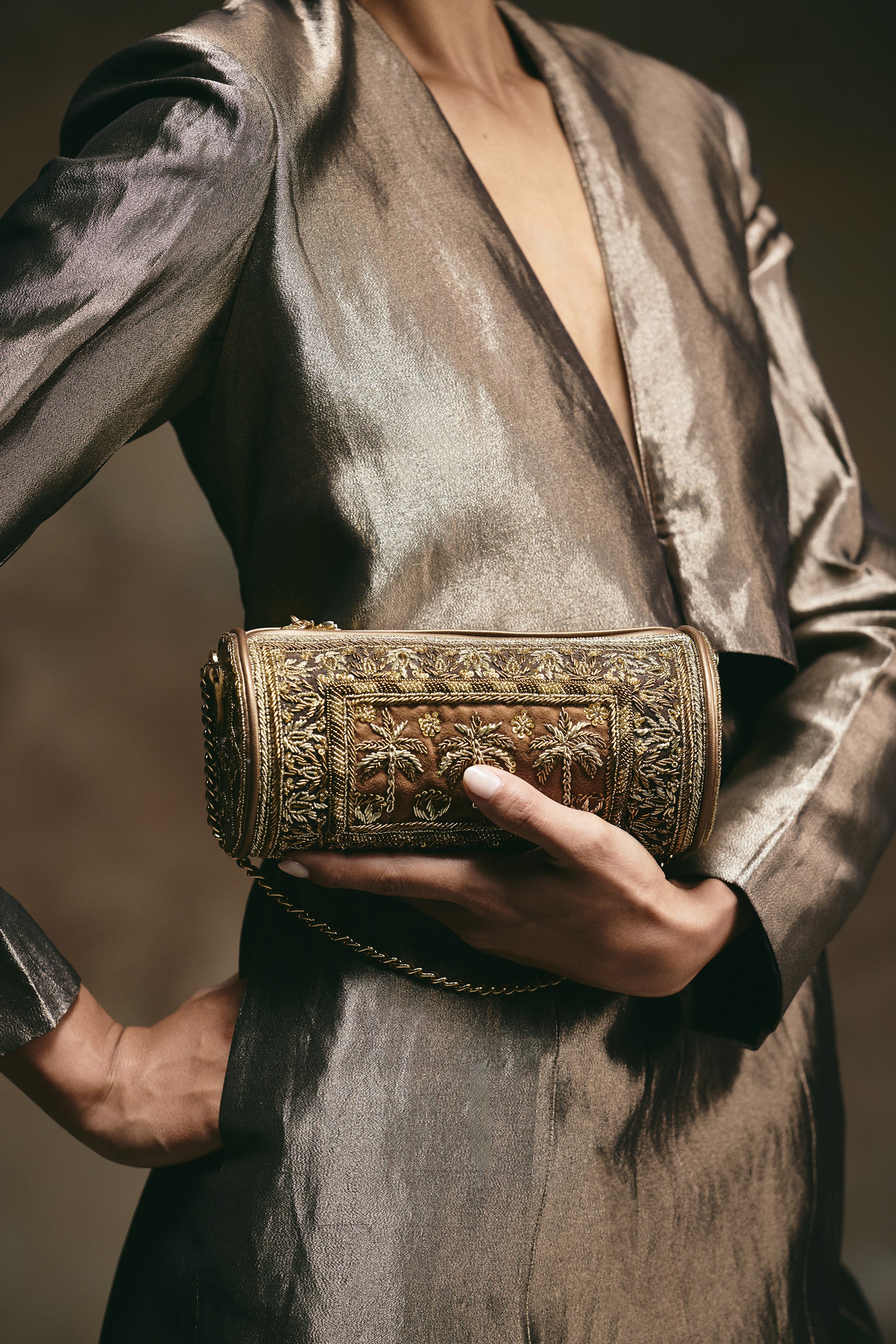 Chaaon Cylinder Bag