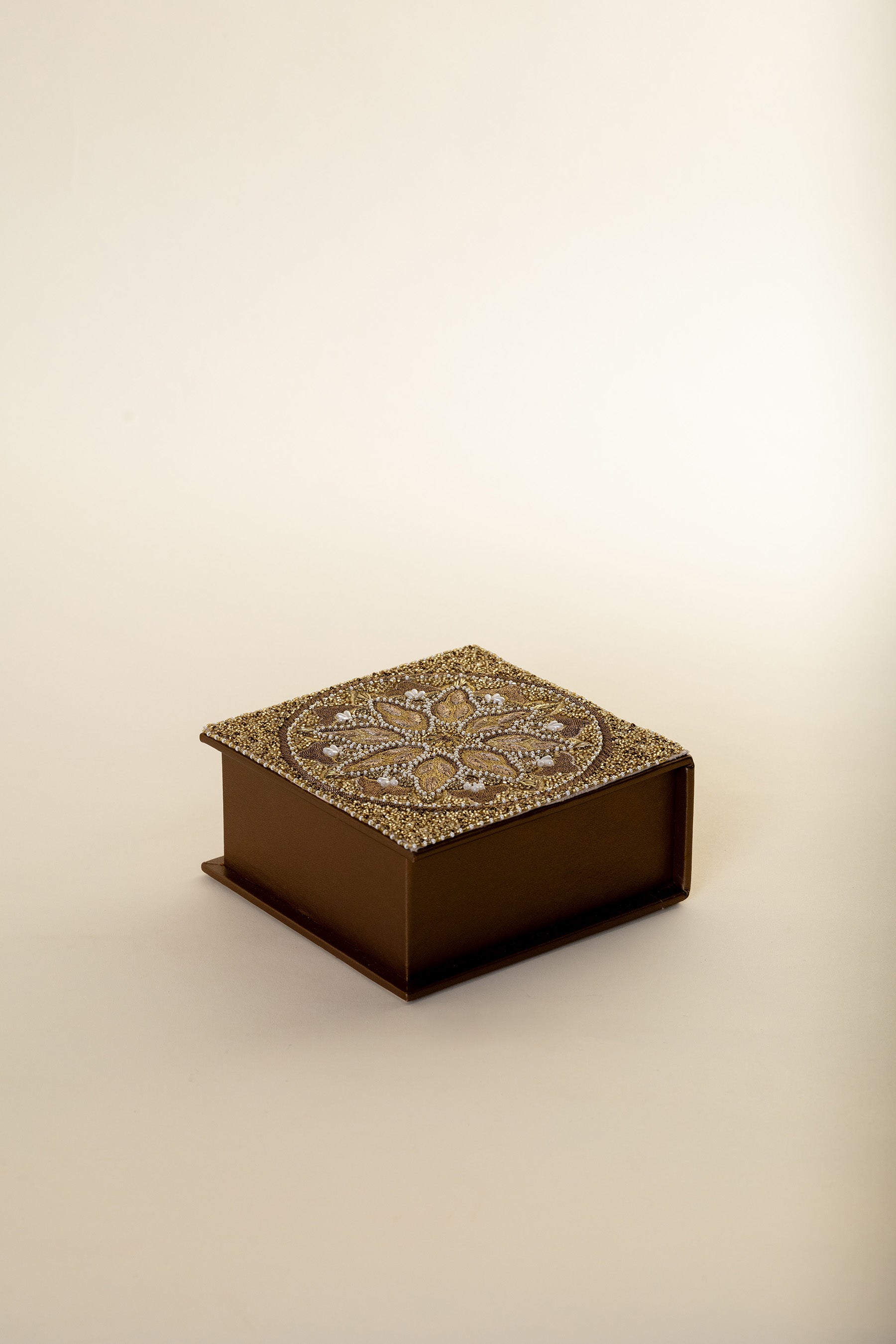 Tara Box