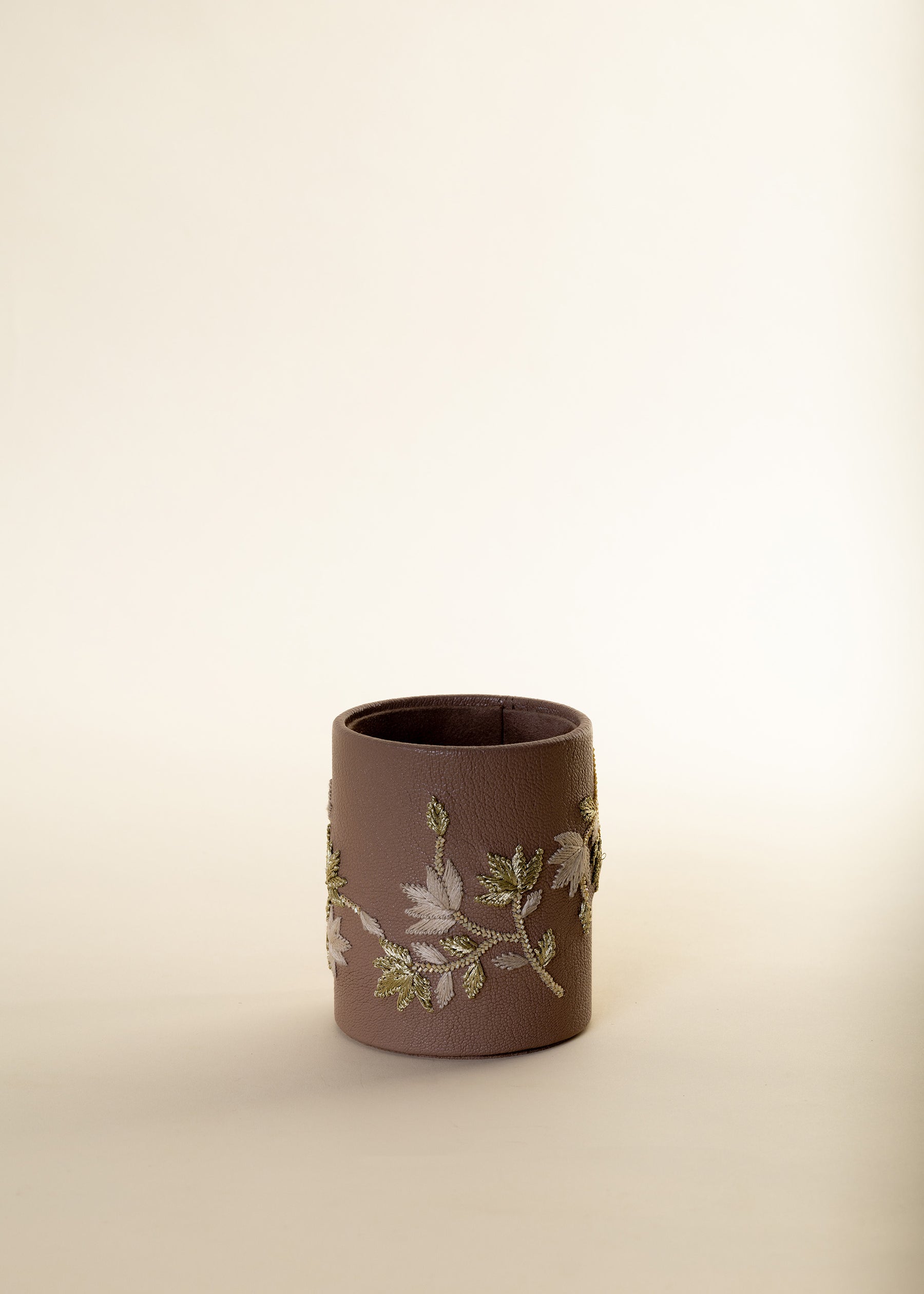 Geranium Nude Cutlery Stand