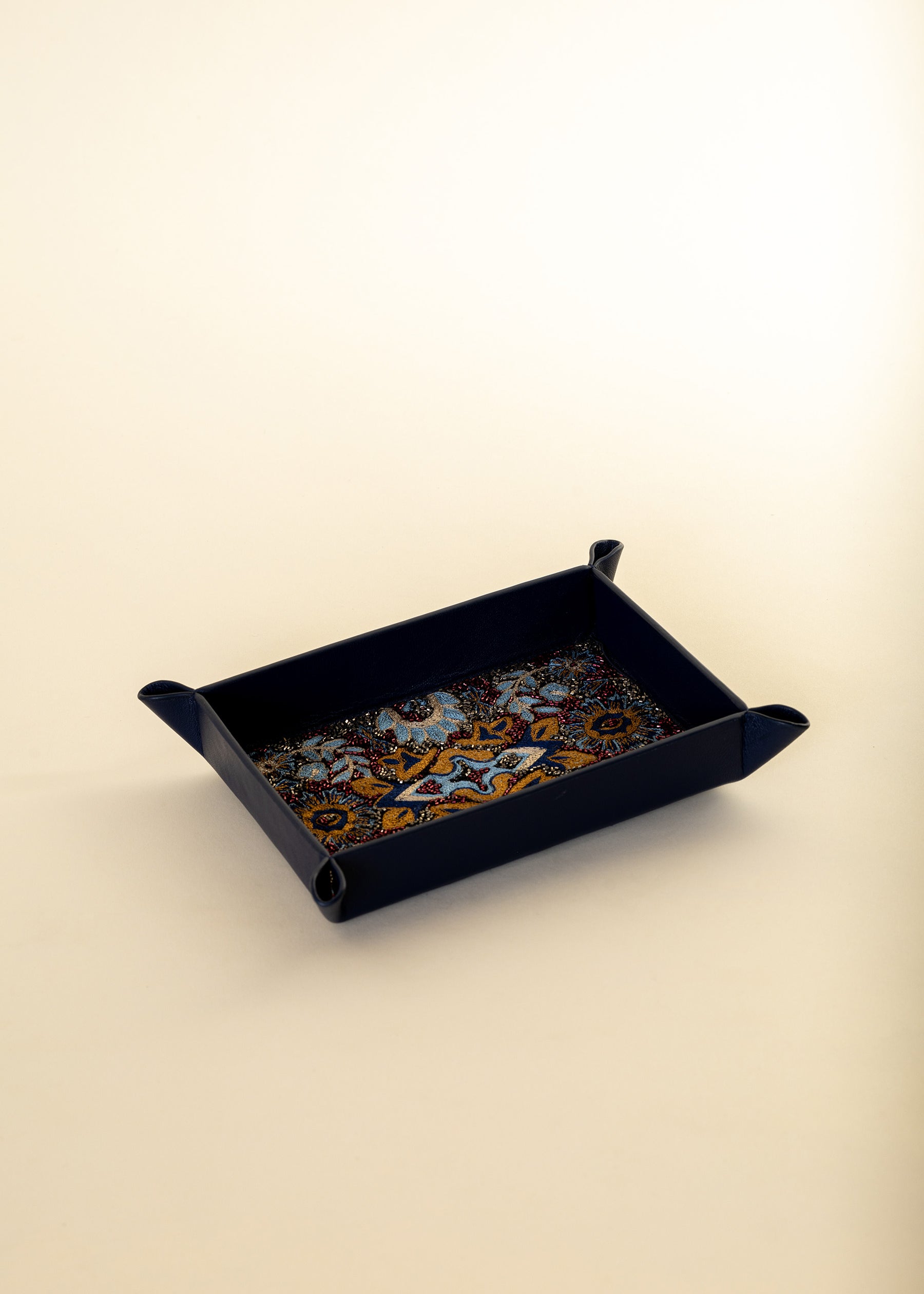 Meera Catchall
