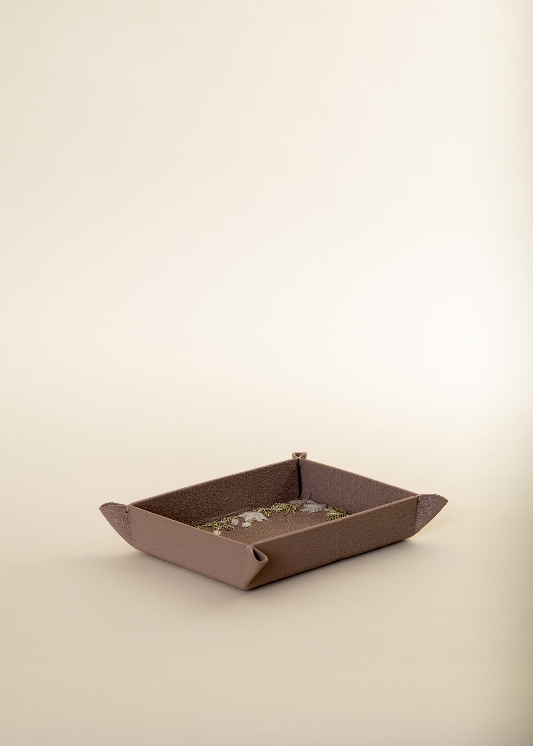 Geranium Nude Catchall
