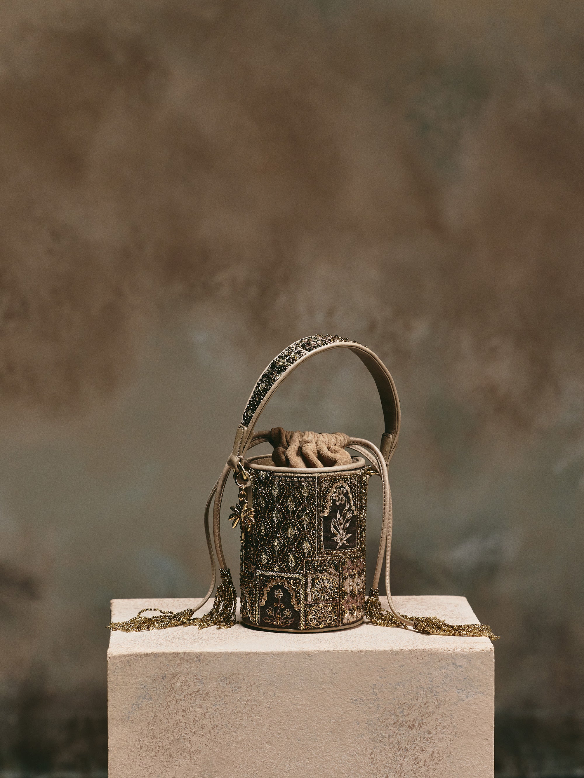 Jharokha Potli Bag
