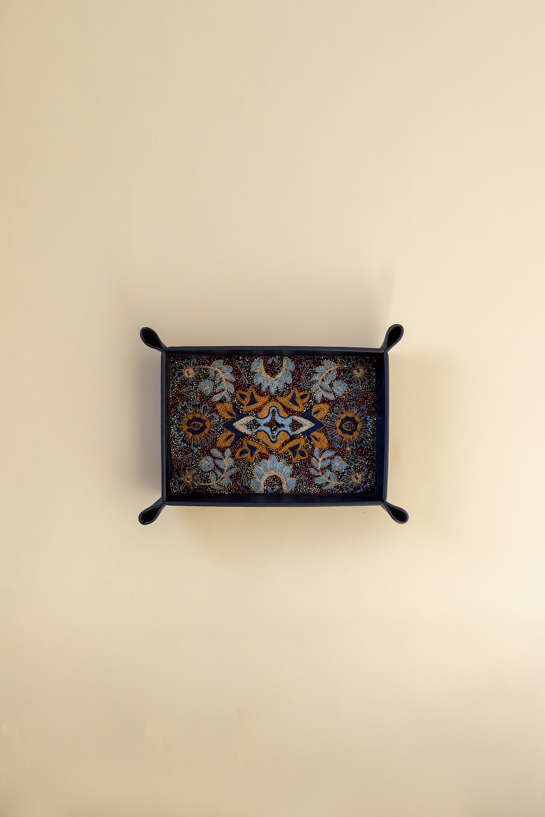 Meera Catchall