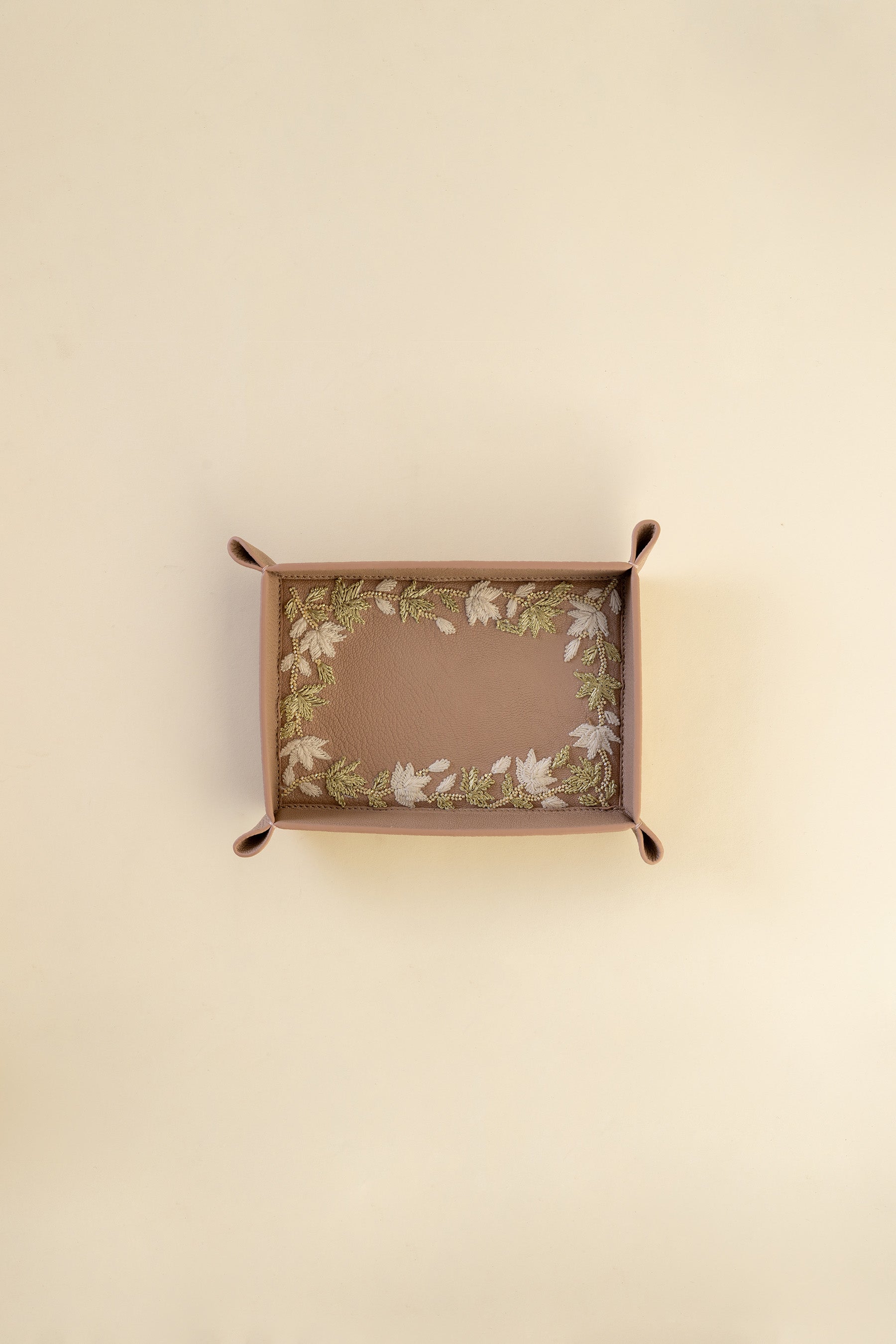 Geranium Nude Catchall