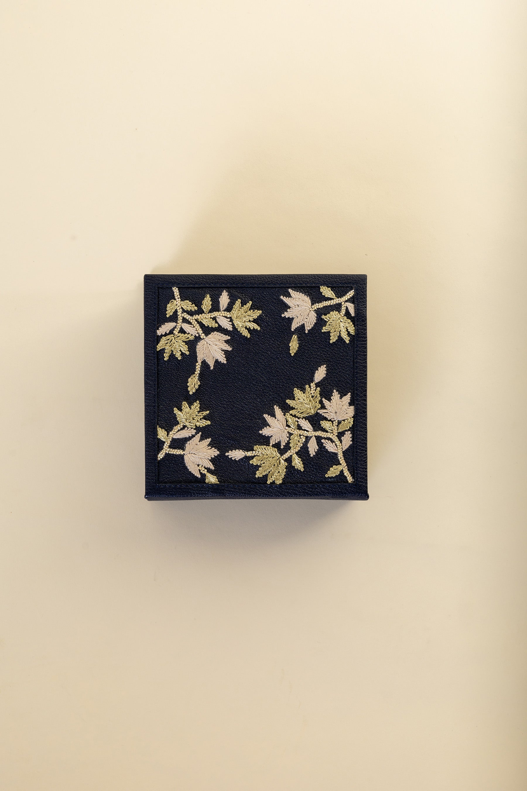 Geranium Navy Box