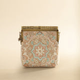 Nazm Clutch