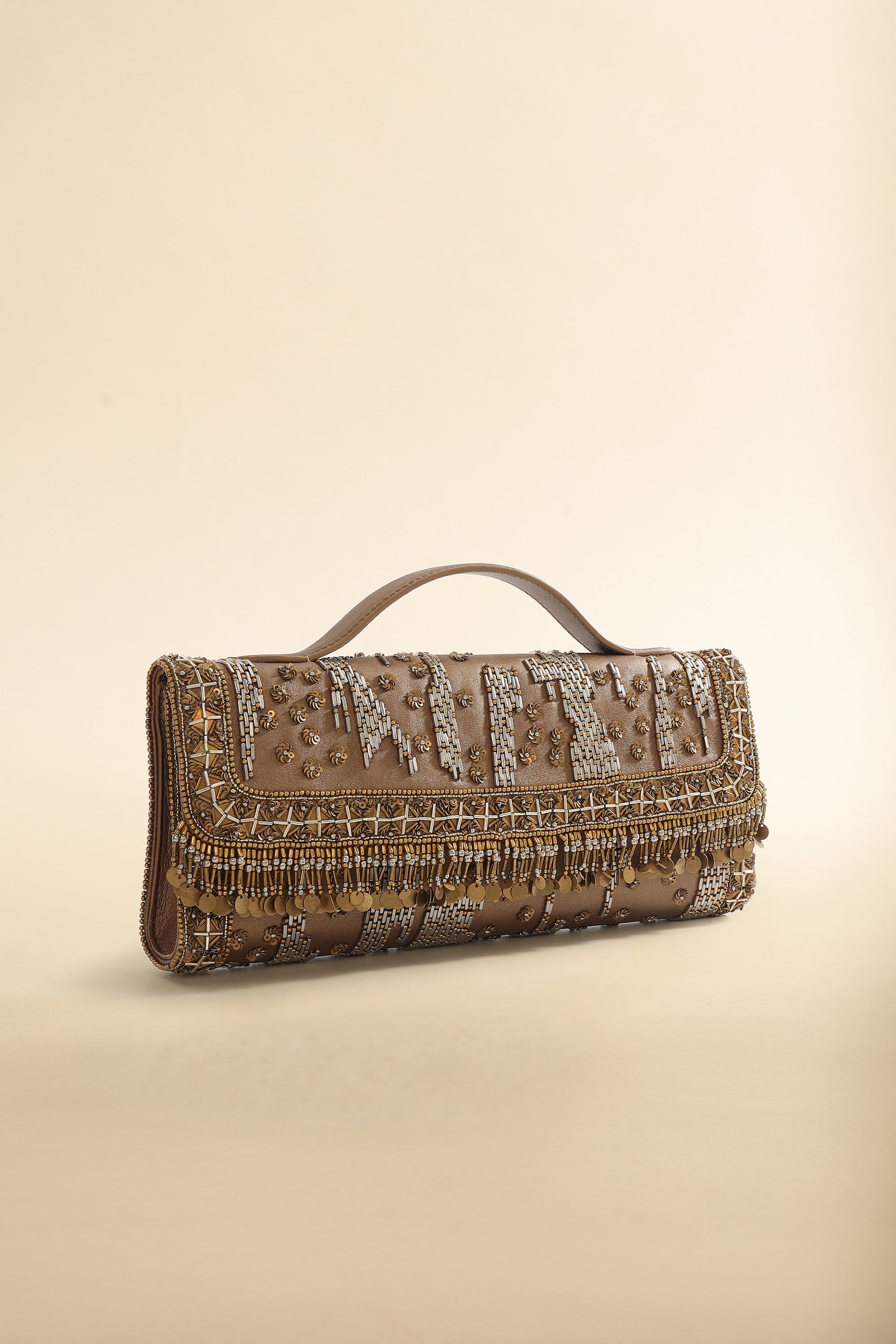 Roshni Clutch