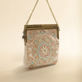 Nazm Clutch