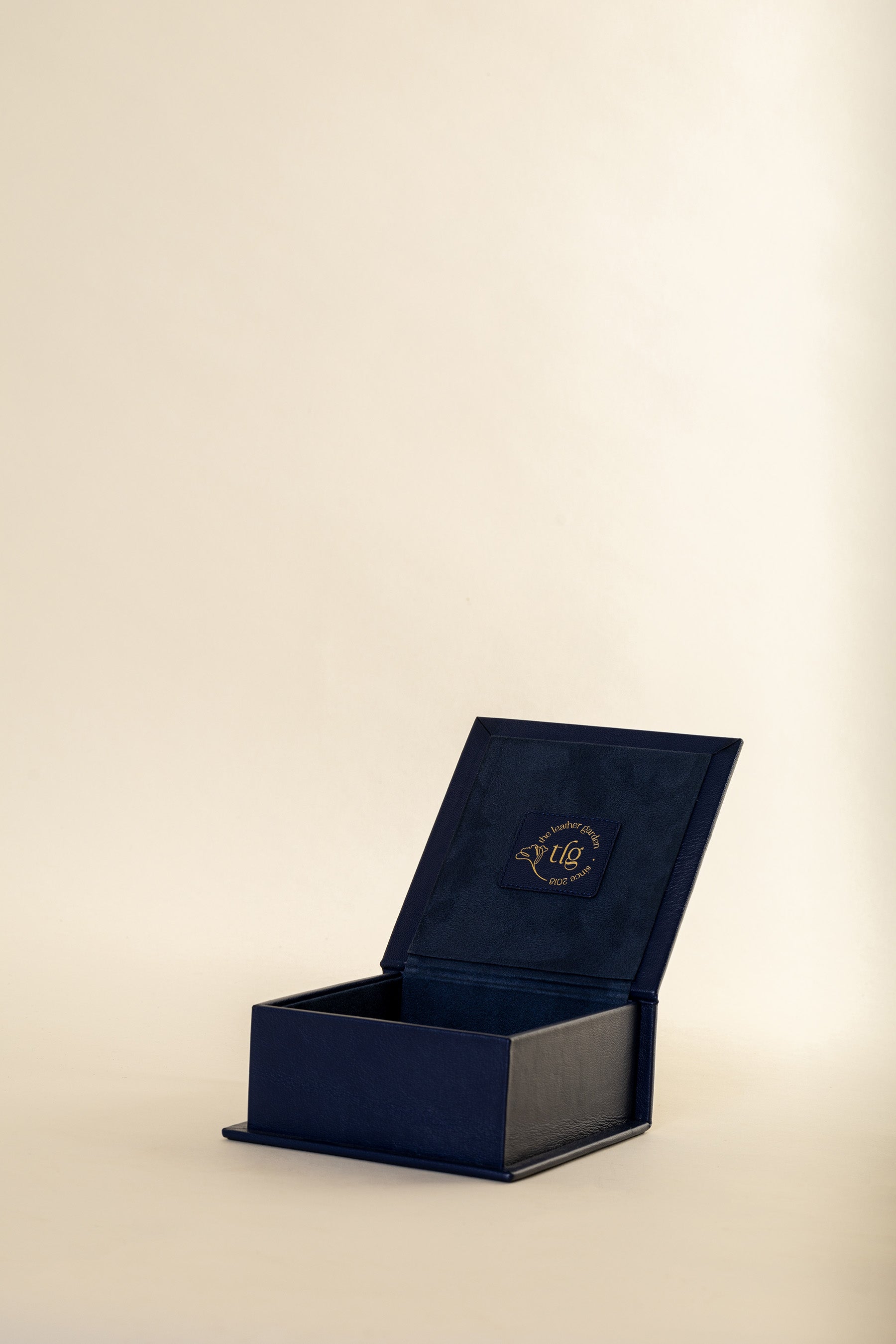 Meera Box