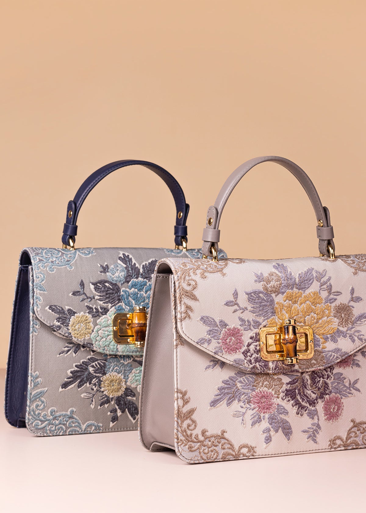Hydrangea-Ivory Leather Shoulder Bag