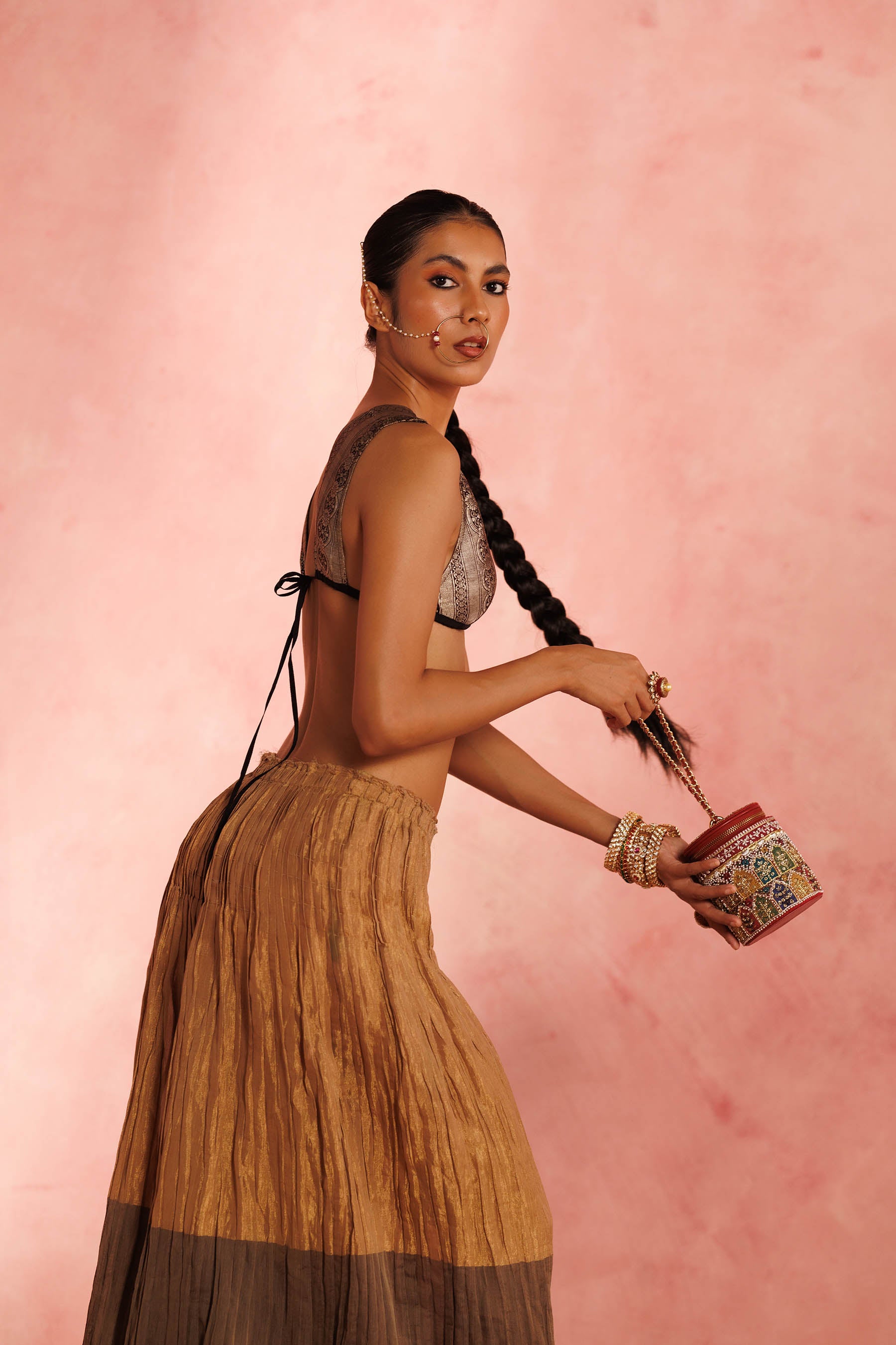 Raaz Barrel Bag